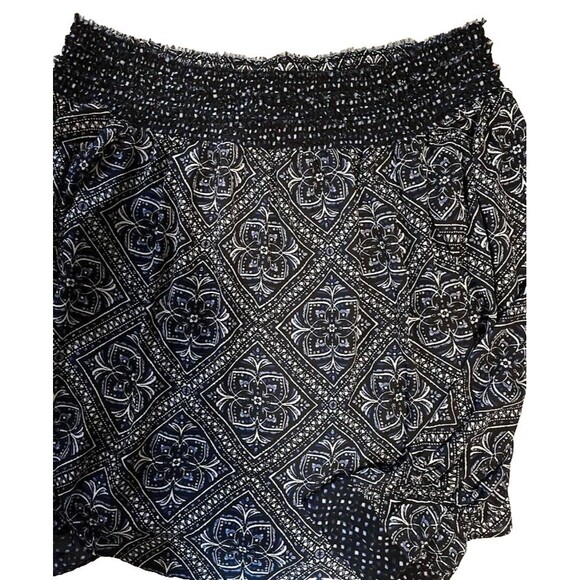 White House Black Market Top M Blue Paisley Off Shoulder Bell Sleeves Bohochic - Picture 5 of 7